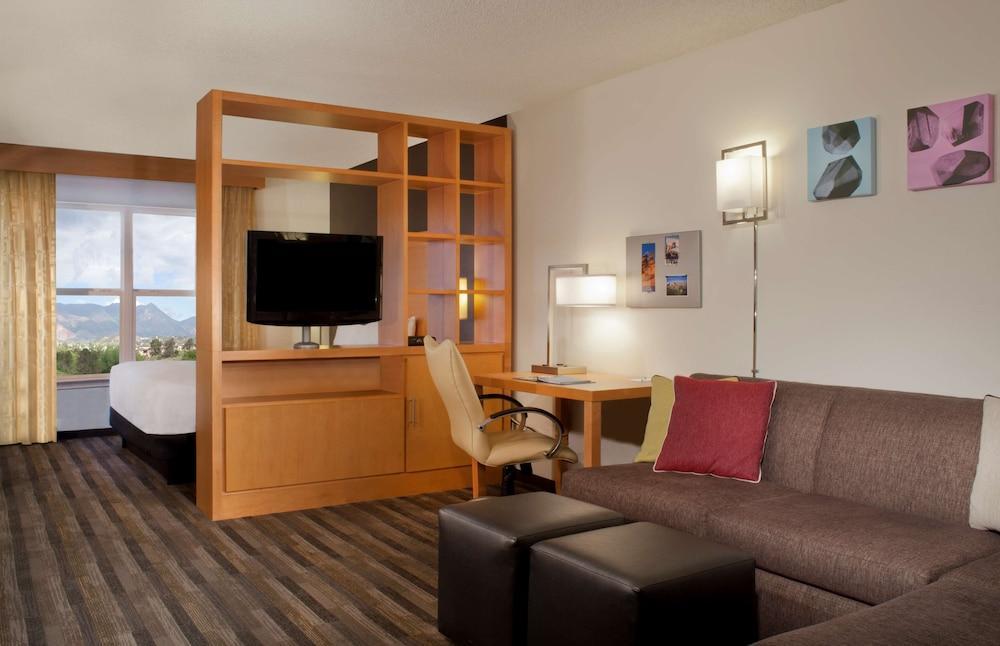 Hyatt House - University Village Colorado Springs Exterior foto